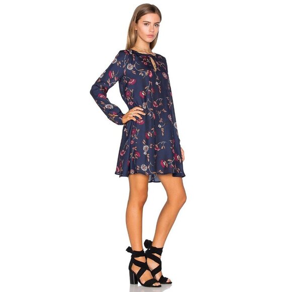 CUPCAKES AND CASHMERE Size S Hazel Floral Keyhole Mini Shift Dress Gypsy Soul - Picture 2 of 10